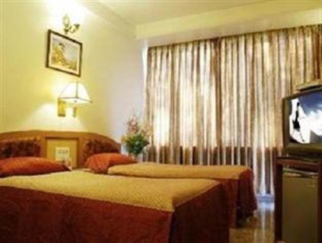 The Ambience Hotel Pune Room photo